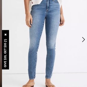 Madewell Tall 10" High-Rise Roadtripper Authentic Jeans in Vinton Wash